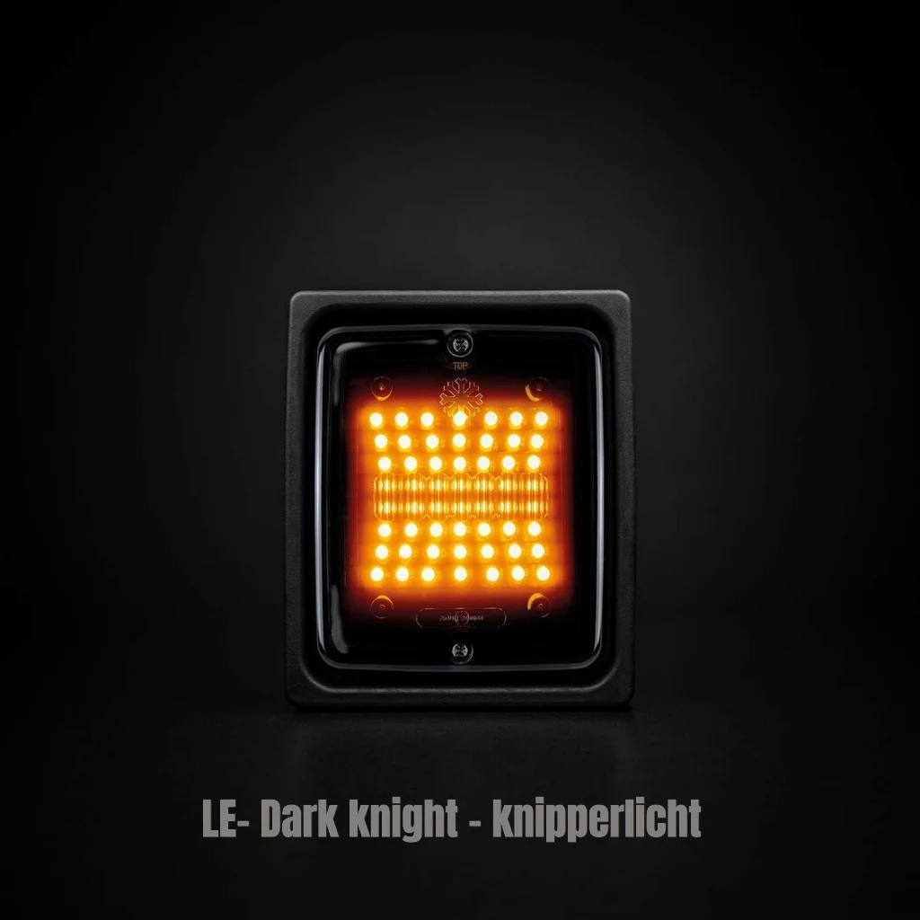 Dark Knight - knipperlicht (*LE) - Ize led dark knight richtingaanwijzer 1 - LE-Dark Knight - knipperlicht (SKU: 800632)