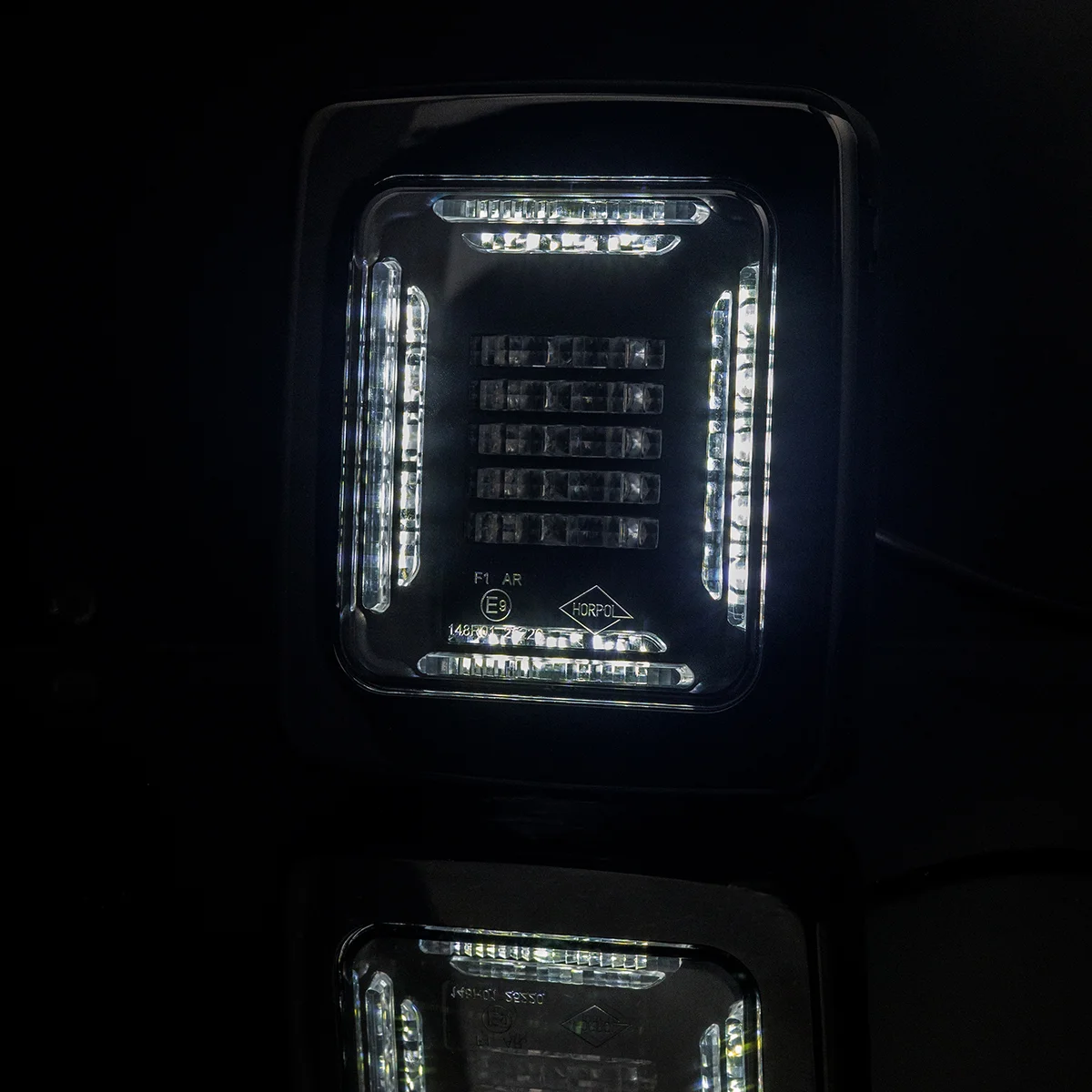 LED mist-achteruitijlicht | black | 12-24v | - Lzd 2876 13 1 -  VMR-5930