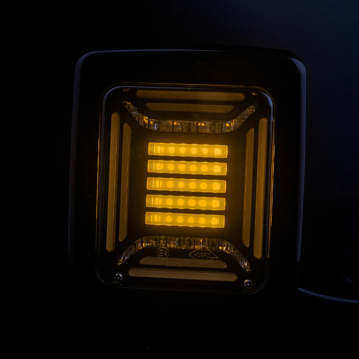 LED achterlicht | black | 12-24v | - Lzd 2877 9 1 - VC-5910