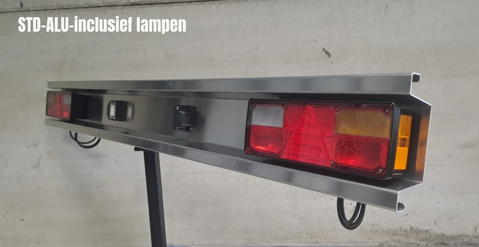 Trailer bumper inclusief lampen - Std bump 1 - Trailer bumper inclusief lampen