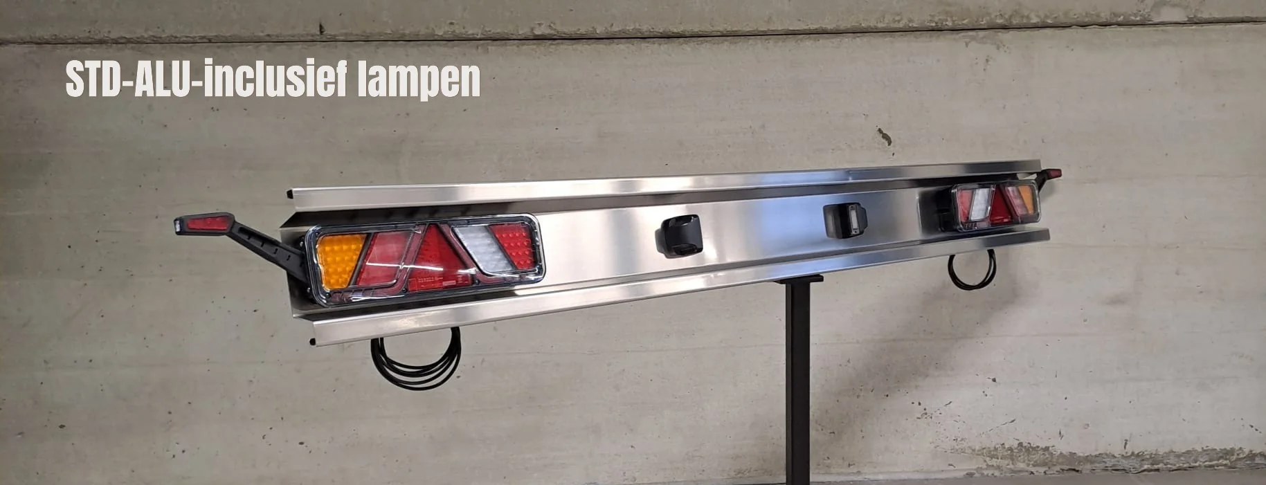 Trailer bumper inclusief led lampen. - Stdalu4 - Trailer bumper inclusief led lampen