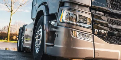 rechts | LED pendellamp | haakse steel | heldere lens | 12-24v - 8d457b4b 600d 4f9e b630 fecef97814eb 40893 2 1 - MB-1012RW